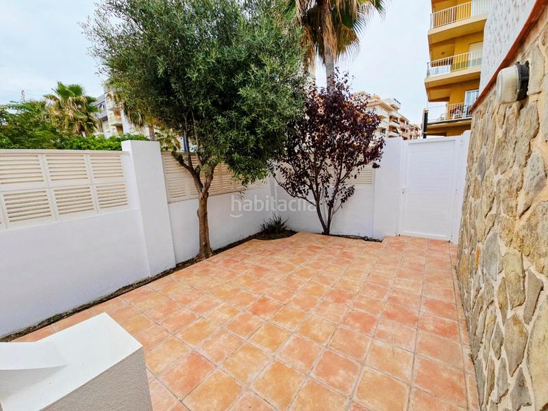 Foto d79d34d9-cace-4ac7-bdb6-c127285a4f64. Alquiler chalet  en primera línea de playa con vistas únicas al mediterráneo en Miramar
