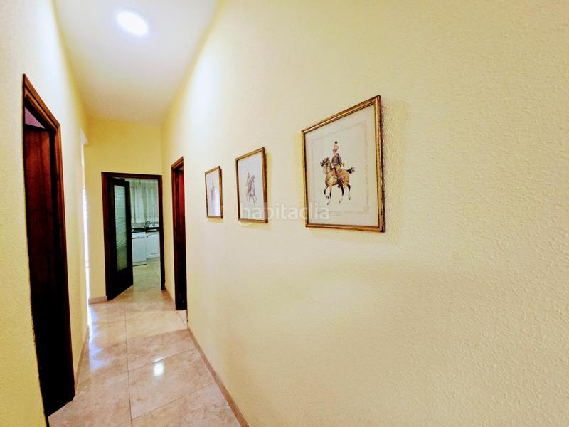 Foto e5bca24f-da50-4966-bd4a-467d41d5817c. Alquiler chalet  en primera línea de playa con vistas únicas al mediterráneo en Miramar