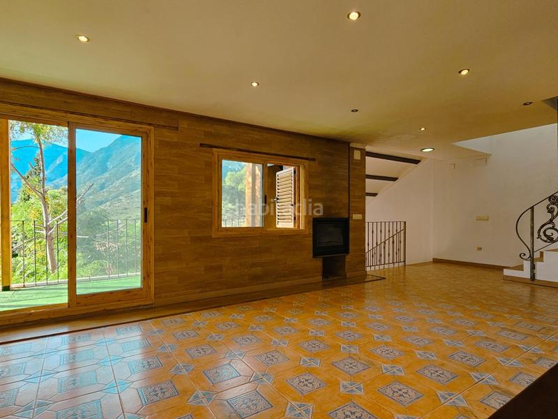 Foto 394c9634-5932-4045-b239-c598d973c6d5. Chalet with heating pool in Urbanizaciones Gandia