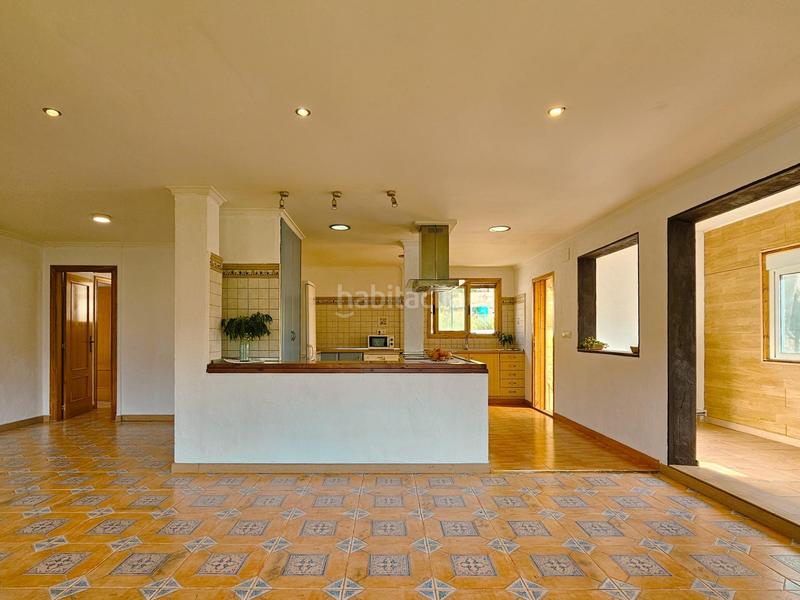 Foto c72cc527-4ea9-46f3-8609-672b3c6042f7. Chalet with heating pool in Urbanizaciones Gandia