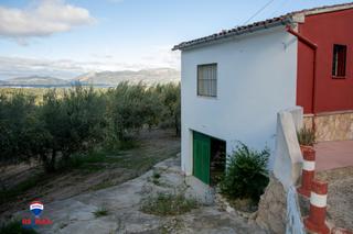 Casa en Planes. Fabulosa casa de pueblo en entorno idílico