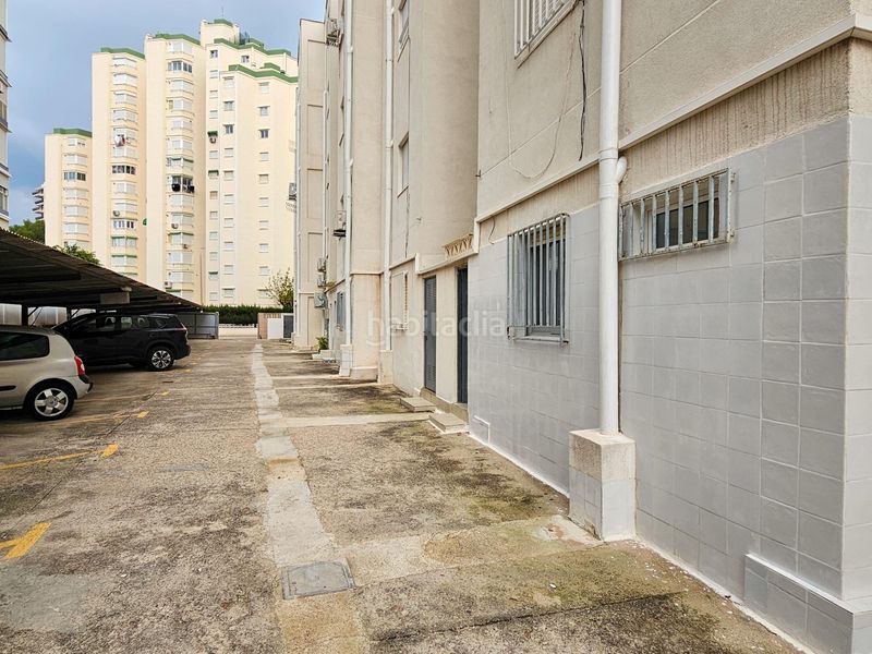 Foto b2356d0d-20e2-44d2-b002-ba9bb89fa14d. Apartament amb aparcament a Playa de Gandía Gandia