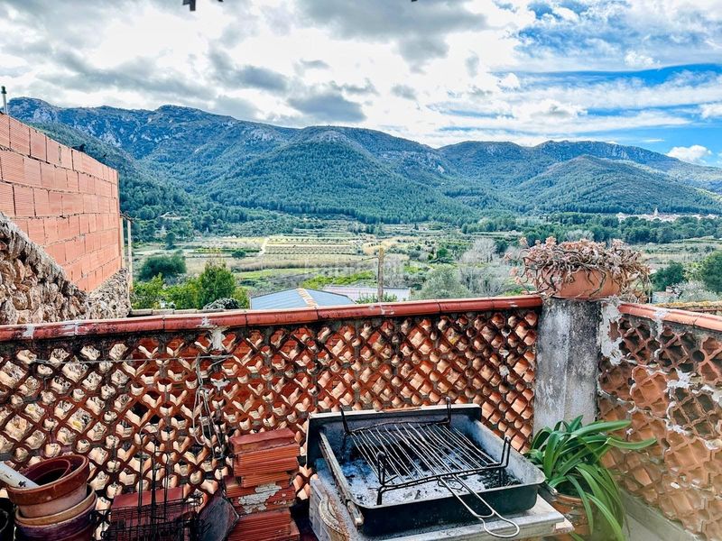 Foto 521368be-ea09-4e36-b619-6394632f1839. Masia amb aparcament a Montichelvo