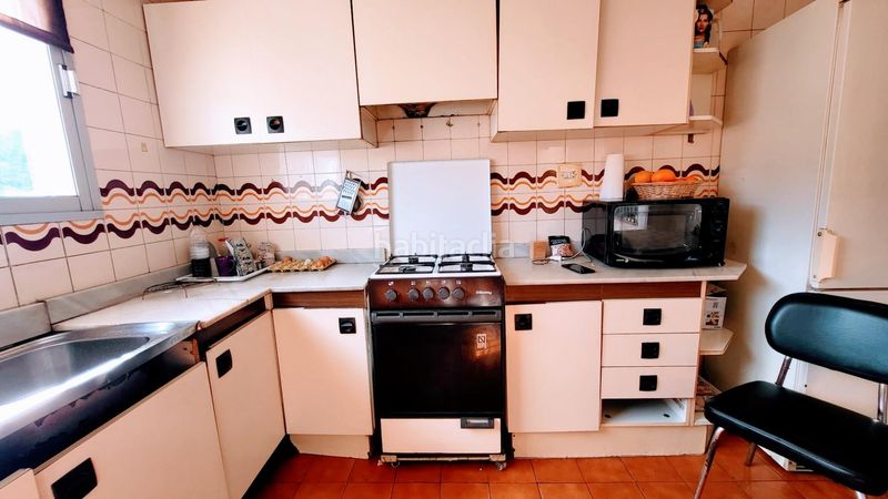 Foto 56f2cd28-6d97-4bb8-82ed-7e95a0acf776. Masia amb aparcament a Montichelvo