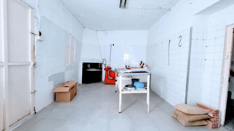 Foto 5d09f059-ce3f-4a63-911e-cba3b89fe18a. Masia amb aparcament a Montichelvo