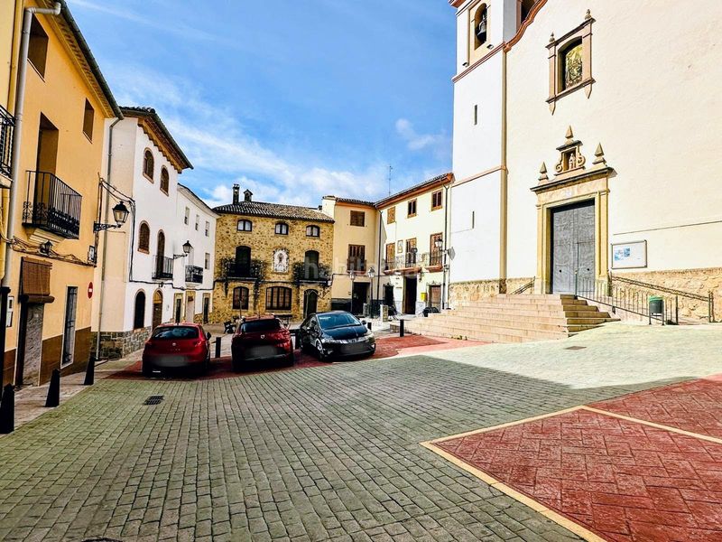 Foto ce26f5f9-3086-4479-8f9d-09d8ad86dce0. Masia amb aparcament a Montichelvo