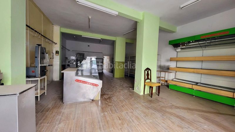 Foto cfa0bb35-074e-43f0-aad5-758268c90752. Masia amb aparcament a Montichelvo