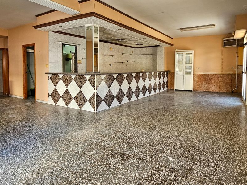 Foto 0c9e305d-35cd-4b40-92c9-d71cacdb6bc1. Local comercial a Oliva pueblo Oliva