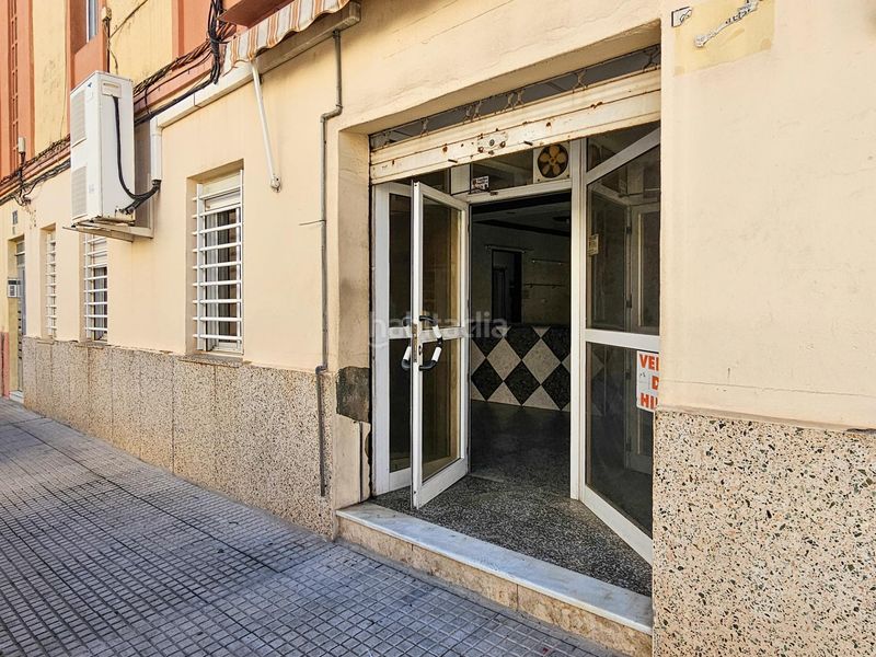 Foto c3a32ddb-25eb-4c72-b394-08f10a2fb184. Local comercial a Oliva pueblo Oliva