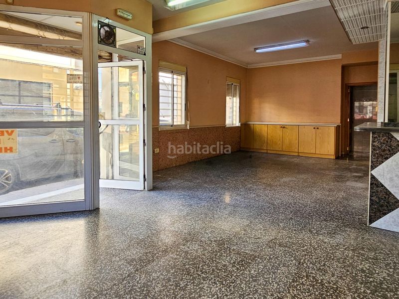 Foto ca6d0e72-cd49-4319-8c4d-6e48af87399f. Local comercial a Oliva pueblo Oliva