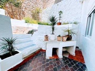 Semi detached house in Calle calvari del 7. Casa con gran potencial en barx. ideal para inversores