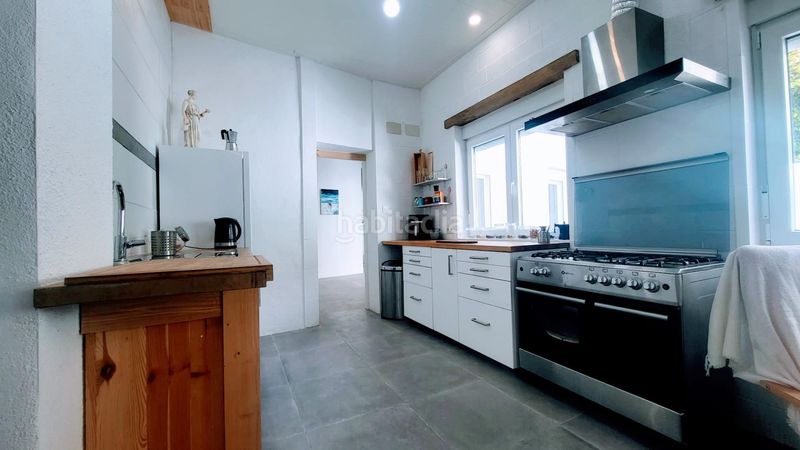 Foto 54d88532-bf78-4c17-b1de-9263cb59ba89. Casa adossada a calle calvari del 7 a Barx