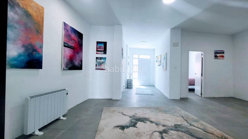 Foto 748f8fcb-9676-4923-b28c-f5acf5ddd119. Casa adossada a calle calvari del 7 a Barx