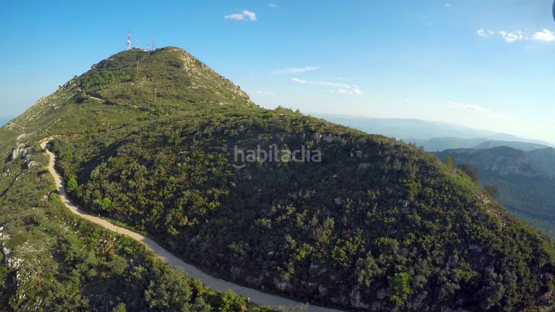 Foto 761ff28e-2d7b-438f-afb1-c27e84a21e4f. Casa adossada a calle calvari del 7 a Barx