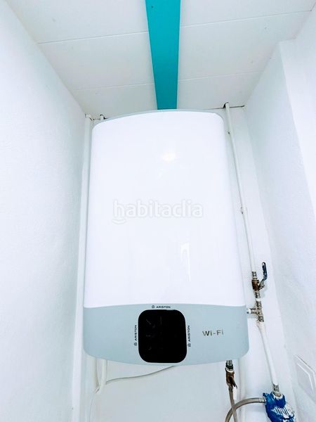 Foto 900509f0-5deb-4c7c-aabc-fb4dbc851c84. Casa adossada a calle calvari del 7 a Barx