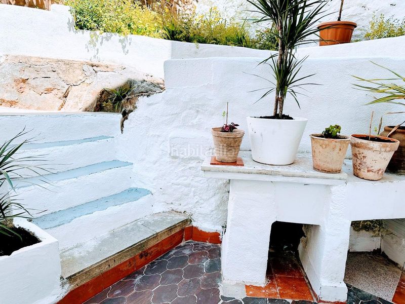 Foto 94f3f3f6-d971-47f2-85dc-2364cf7a20c1. Casa adossada a calle calvari del 7 a Barx