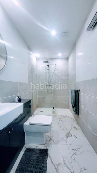 Foto aced2b3e-cb9b-4967-9faf-a1568a6bd981. Casa adossada a calle calvari del 7 a Barx