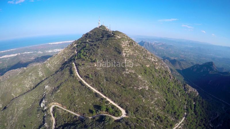 Foto cd7086dc-0e38-4bae-9dbc-ccb33ea9a6c8. Casa adossada a calle calvari del 7 a Barx