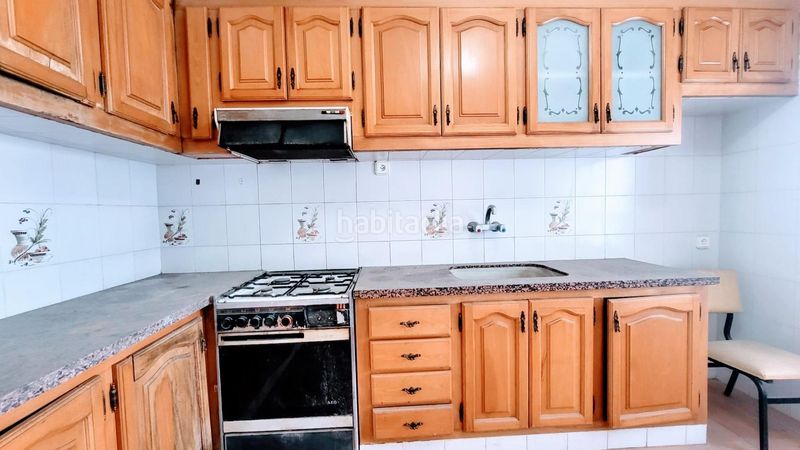 Foto d52db14b-9f3a-4684-bacd-27cef4821ba9. Casa adossada a calle calvari del 7 a Barx