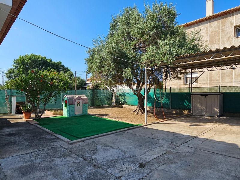 Foto a31d44b0-3536-4fb8-ba16-75a4e7458d00. Xalet amb calefacció a Oliva playa Oliva