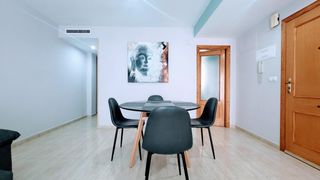 Flat in Daimús. Piso con 3 dormitorios y 2 baños en el centro de daimús
