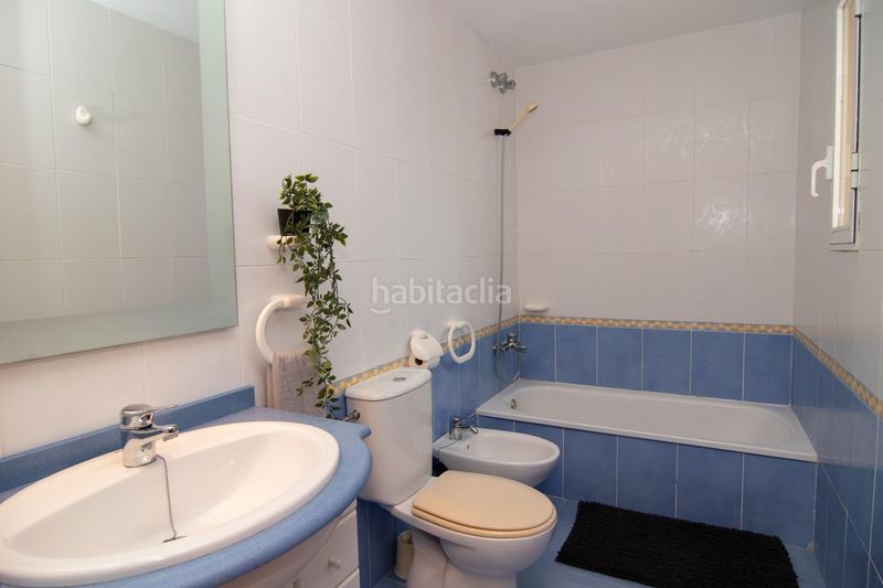 Foto 5725a483-716b-4b20-b97f-18e0a778d815. Apartament amb aparcament piscina a Playa de Gandía Gandia