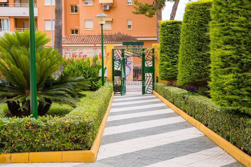 Foto 69726433-6c39-4309-a0f4-1798015c04bd. Apartament amb aparcament piscina a Playa de Gandía Gandia