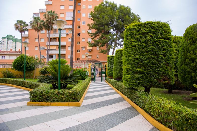 Foto a51f4a32-c635-4c74-90a2-2715ec3231f6. Apartament amb aparcament piscina a Playa de Gandía Gandia