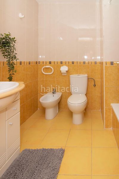 Foto b743a608-bd5a-42ad-907c-0c799278aa8f. Apartament amb aparcament piscina a Playa de Gandía Gandia