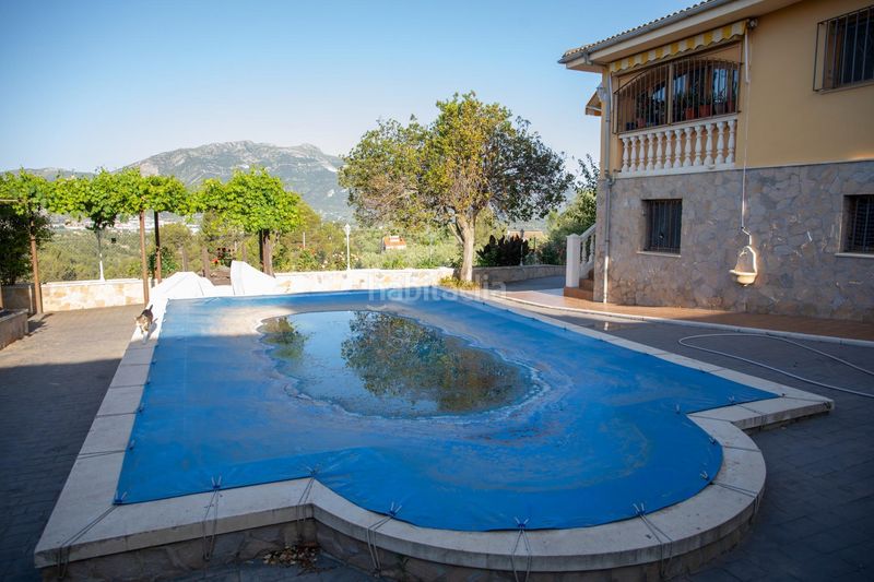 Foto 314280b0-7b0c-42f1-bd63-8d4469cc4741. Casa amb aparcament piscina a Almudaina