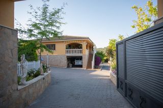 Casa a Almudaina. Espectacular chalet en benimarfull