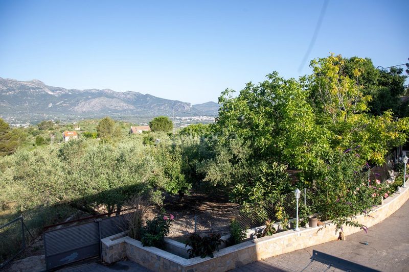 Foto e20ffa80-4686-4015-86d7-85346a127a39. Casa amb aparcament piscina a Almudaina