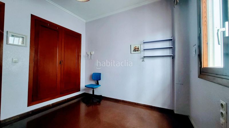 Foto a5840590-d99b-49d5-a139-ebe7c2c18a25. Pis a Oliva pueblo Oliva