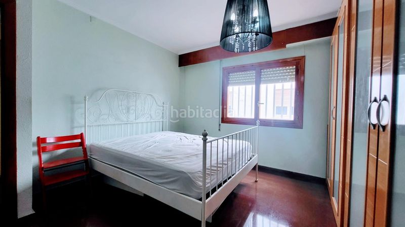 Foto c56cd7ff-e0fa-4465-8977-82a386c7adf2. Pis a Oliva pueblo Oliva