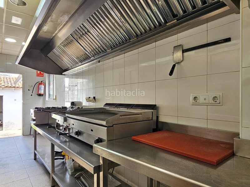 Foto b9227240-5859-4b4c-92a0-77b1e7bc47f9. Local comercial a Rótova