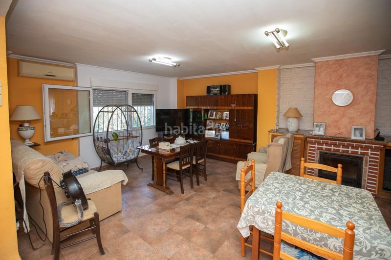 Foto 83097e38-04dd-494f-ac3c-6d6618d9644a. Casa amb aparcament a Almudaina