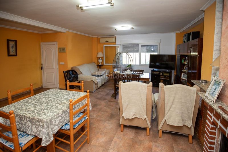 Foto fece8120-254c-4026-8023-f95f59182f4c. Casa amb aparcament a Almudaina