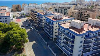 Piccolo appartamento  Avenida pais valencià. Apartamento en guardamar de la safor, terraza, vistas y mediterr