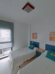 Location Appartement à Playa de Gandía. Apartamento anual en gandia con garaje incluido y piscina