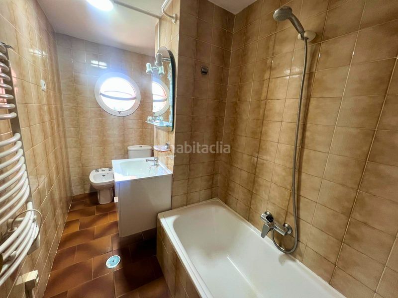 Foto fa1a27c5-d9e2-406c-8873-a7eaf8936bfe. Pis amb calefacció a Alar del Rey