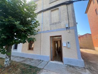 Appartement  Calle felipe vega. Piso en venta en alar del rey (palencia),