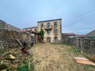 Masia  Barrio sotillo. Propiedad en venta situada en sotillo