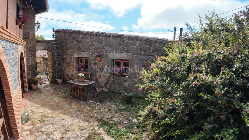 Foto ad94ff0c-73f9-4a31-83ed-642575646866. Edificio en barrio navamuel 29 complejo turístico en navamuel, (cantabria) en Valderredible