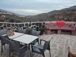 Rent House in Albuñuelas. Casita de madera con piscina