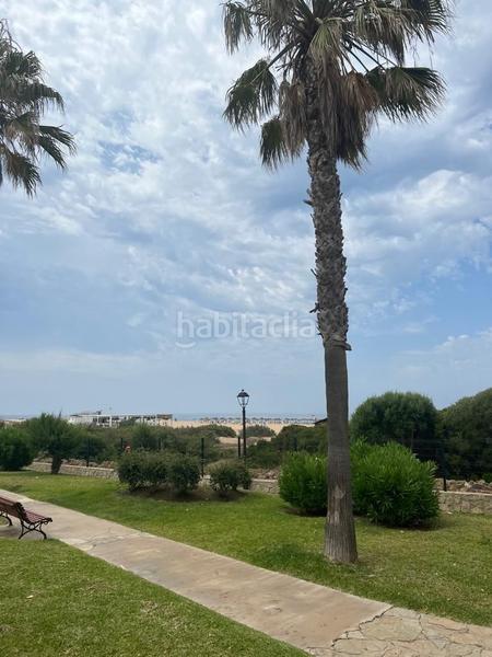 Foto 3c7293b9-a46b-4bb3-9d12-e7edbf3876ad. Alquiler apartamento primera línea de playa () en Zahara de los Atunes