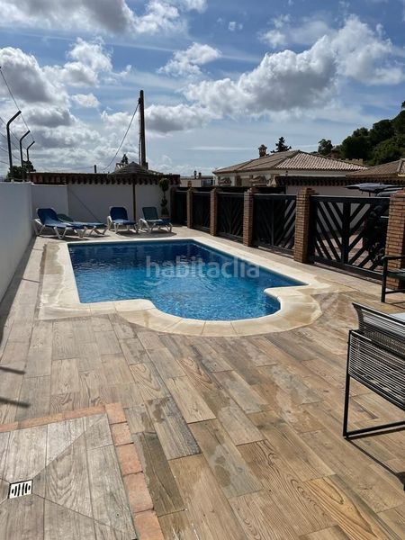 Foto 3bd908bc-e32c-4f11-bb7b-25d12925f919. Lloguer casa amb xemeneia aparcament piscina a Barbate Barbate