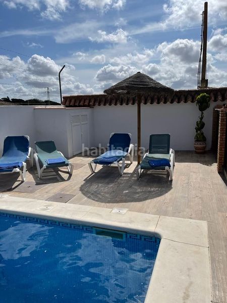 Foto 5f6bf1cd-8ae8-485d-b38a-1e43ff13ea49. Lloguer casa amb xemeneia aparcament piscina a Barbate Barbate