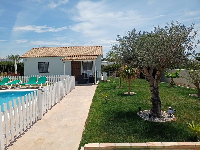 Foto 26e146e1-e5d6-4dc4-9c9e-d8f5c60f4a95. Alquiler casa casita con piscina en Barbate Barbate