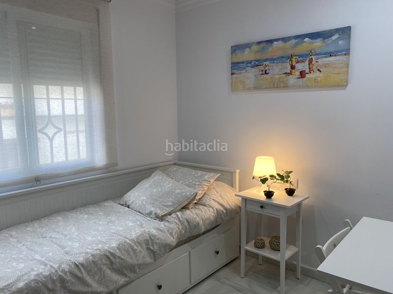 Foto c25eba1b-f4e9-4206-8d05-4e446479fd12. Alquiler piso con garaje y cerca playa en Barbate Barbate