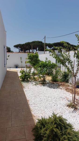 Foto e87cbbdd-7477-4153-a88f-f4c65601c5bd. Lloguer casa amb xemeneia aparcament piscina a Los Gallos Chiclana de la Frontera